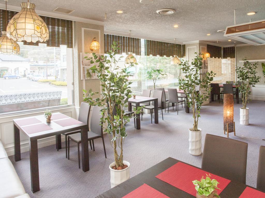 Pearl Hotel 2*